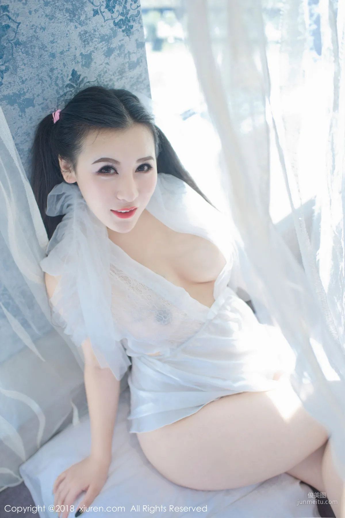 MODEL Yi Nuo Lace Open-Chest Pajamas and Blue School Swimsuit [XiuRen] No.1034 Photo Set photo 10