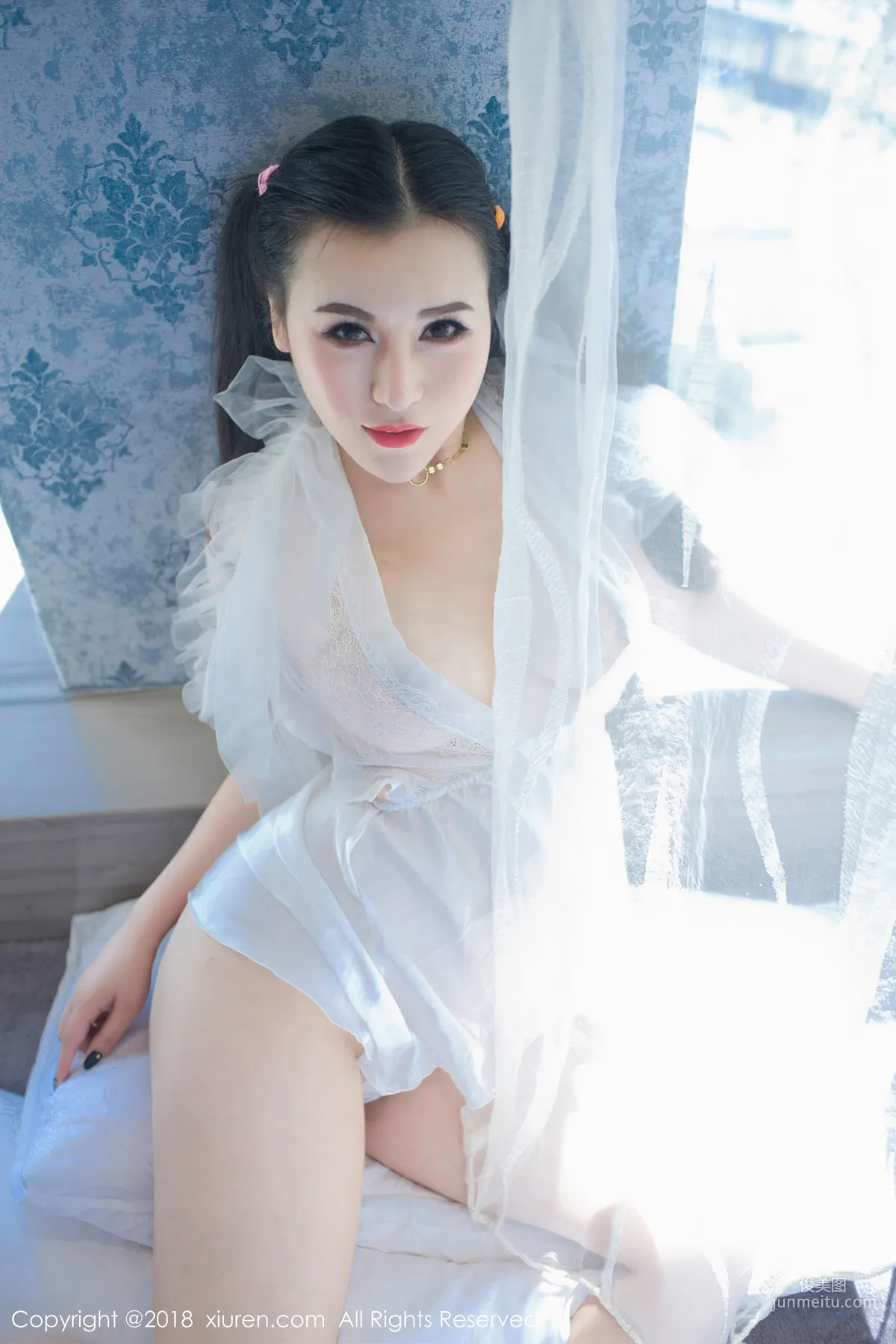 MODEL Yi Nuo Lace Open-Chest Pajamas and Blue School Swimsuit [XiuRen] No.1034 Photo Set photo 17