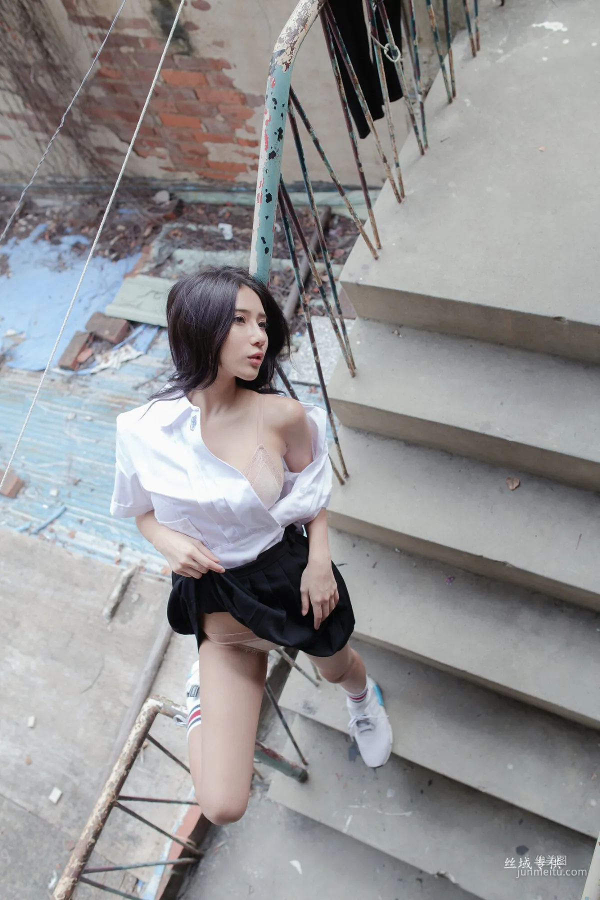 [台灣正妹] 沈綺綺《水手服內衣外拍》 寫真集 19