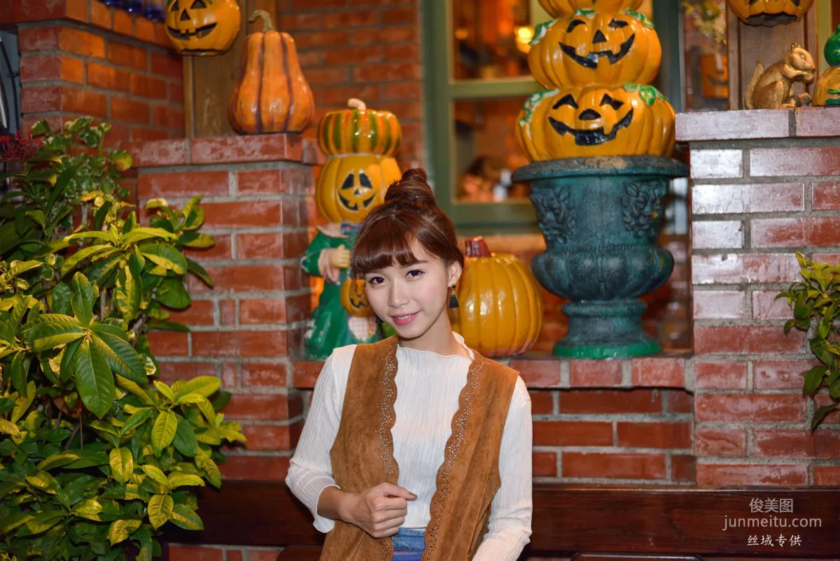 [台湾正妹] TiTi Yang《國美夜拍》 写真集235