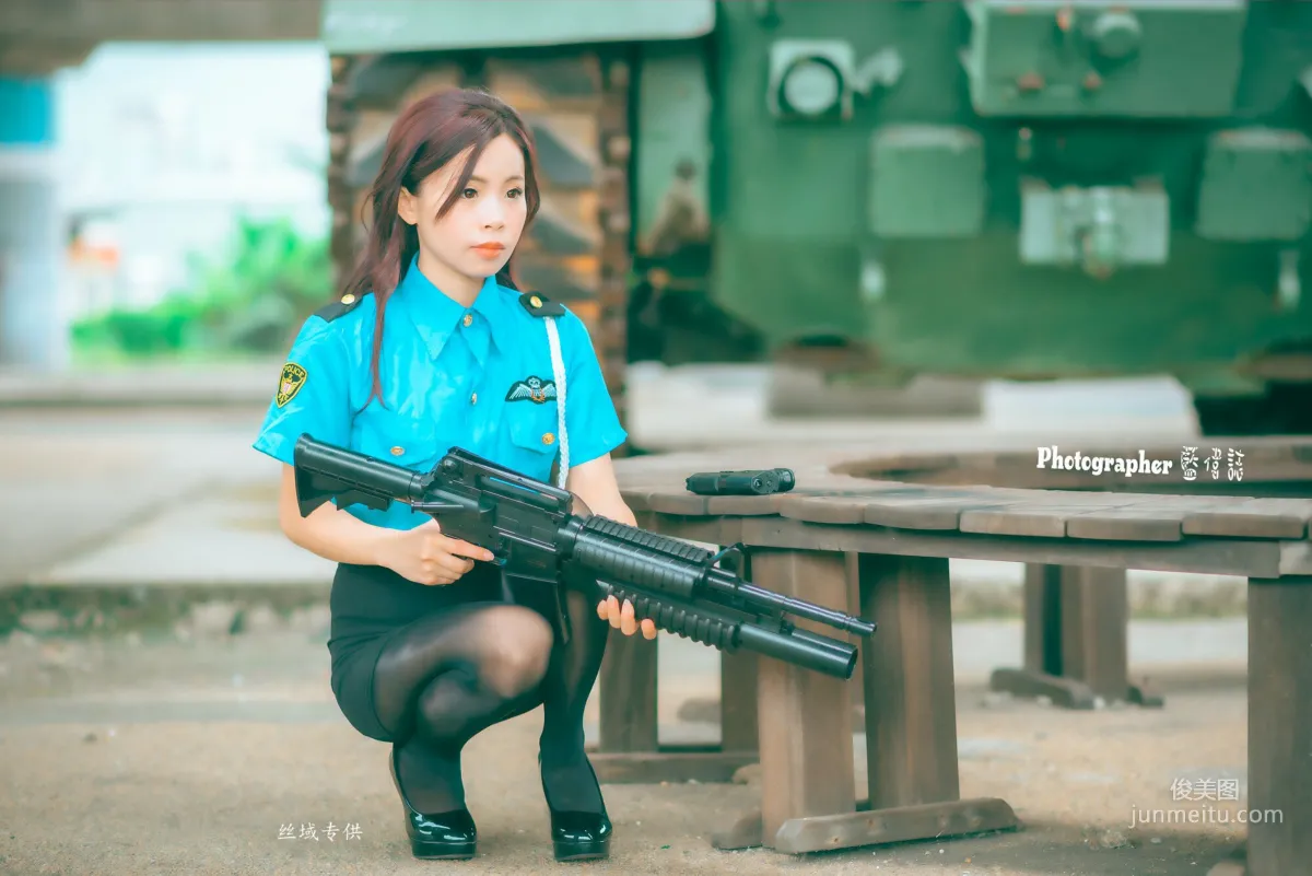 [Taiwan Beauties] Lai Xiaojing Under Zhongzhang Bridge (Female Police Officer Black Stockings) Photo Set photo 19