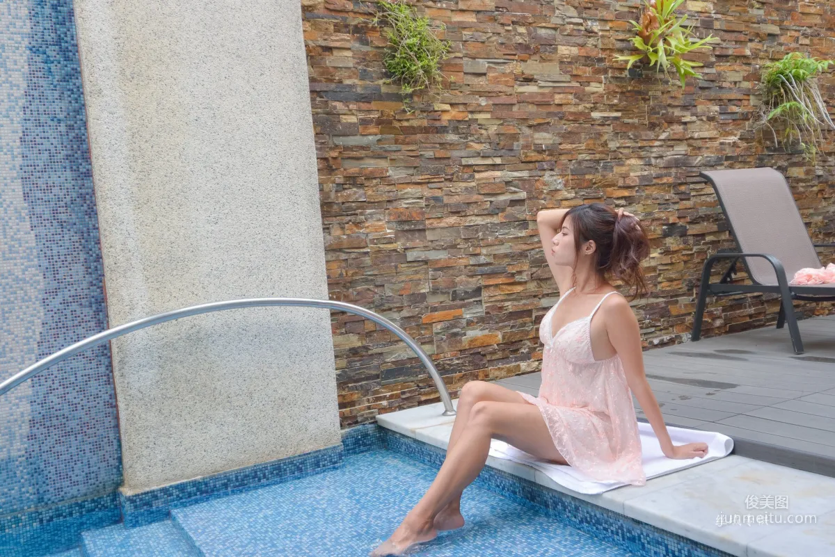 [Taiwan Beauties] Chubby Fang, Ballet and Sexy Travel Shoot Pajamas Photo Set photo 51