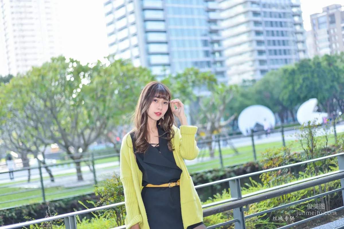 [Taiwan Beauties] Ti Ti National Taiwan Museum of Fine Arts. Fashion Black Stockings Street Snap Photo Set photo 8