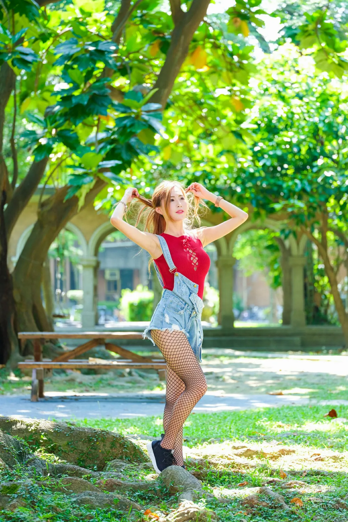 [台灣正妹] 黃艾比《外拍服裝》網襪系列 寫真集 31