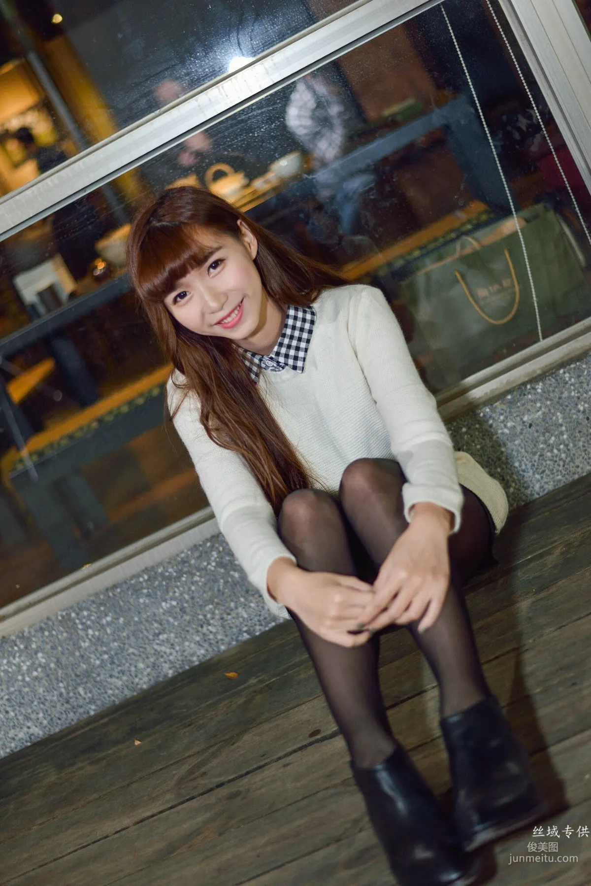 [台灣正妹] TiTi Yang《國美夜拍》 寫真集 11