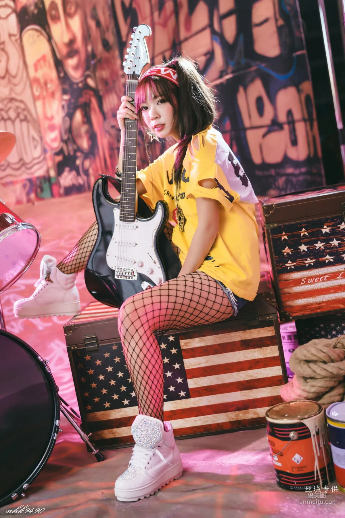 [Taiwan Beauties] Sa Lin Football and Hip-Hop Style Photo Set photo 21