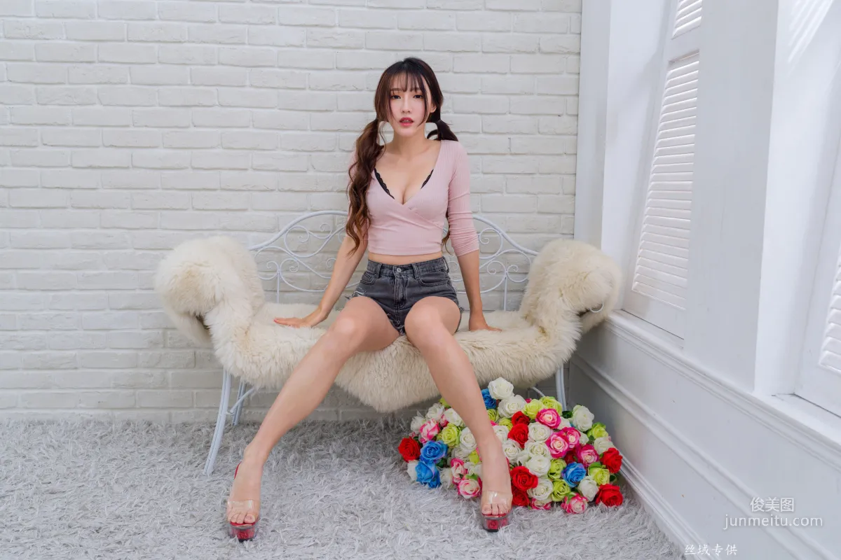 [Taiwan Beauties] Katie_Bi Bier: Beautiful Legs Collection, Two Outfits Photo Set photo 60