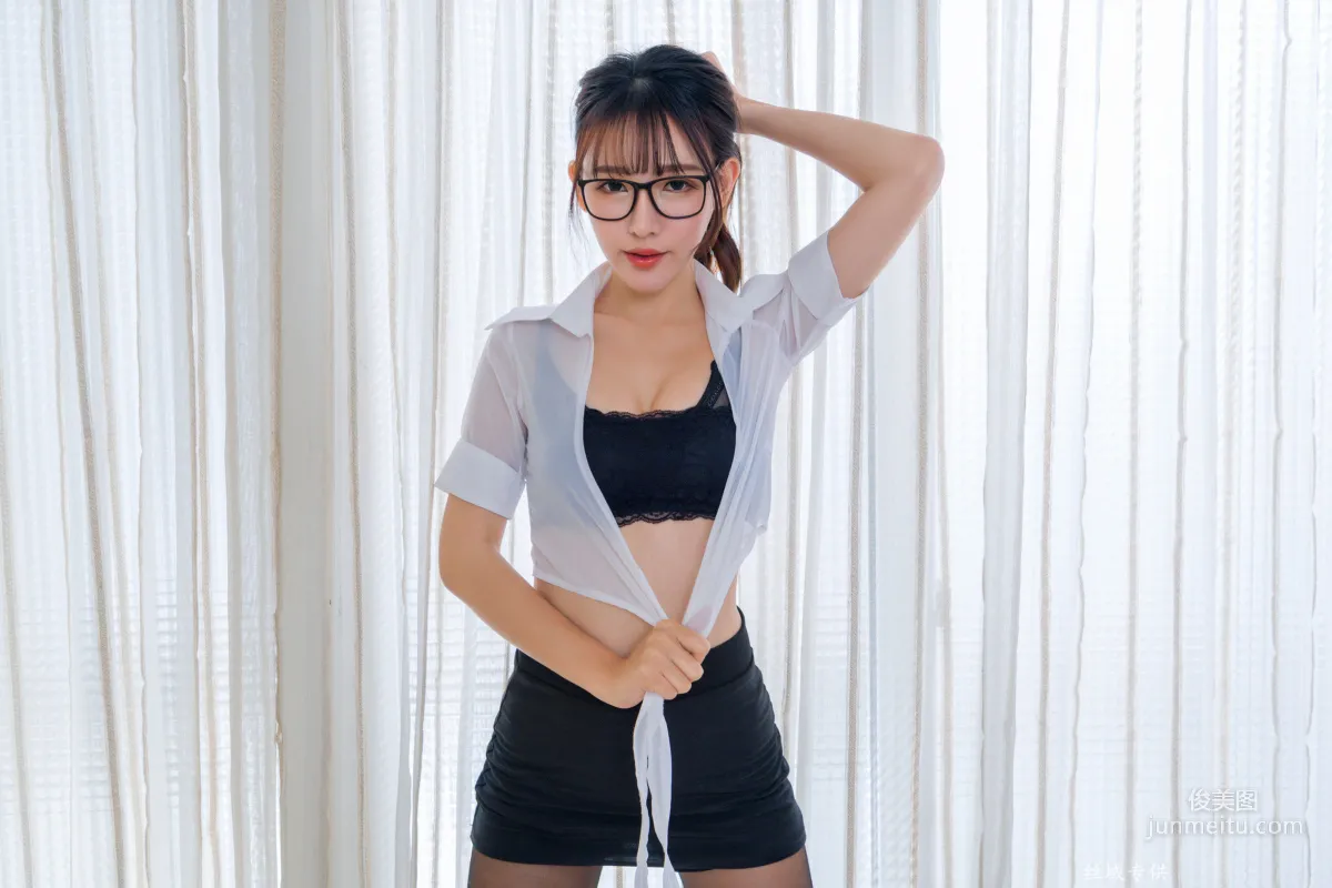 [Taiwan Beauties] Katie_Bi Bier: Beautiful Legs Collection, Two Outfits Photo Set photo 16