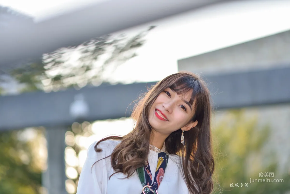 [Taiwan Beauties] Ti Ti, National Taiwan Museum of Fine Arts. Fashion, Black Stockings Girl Short Skirt Street Snap Photo Set photo 62