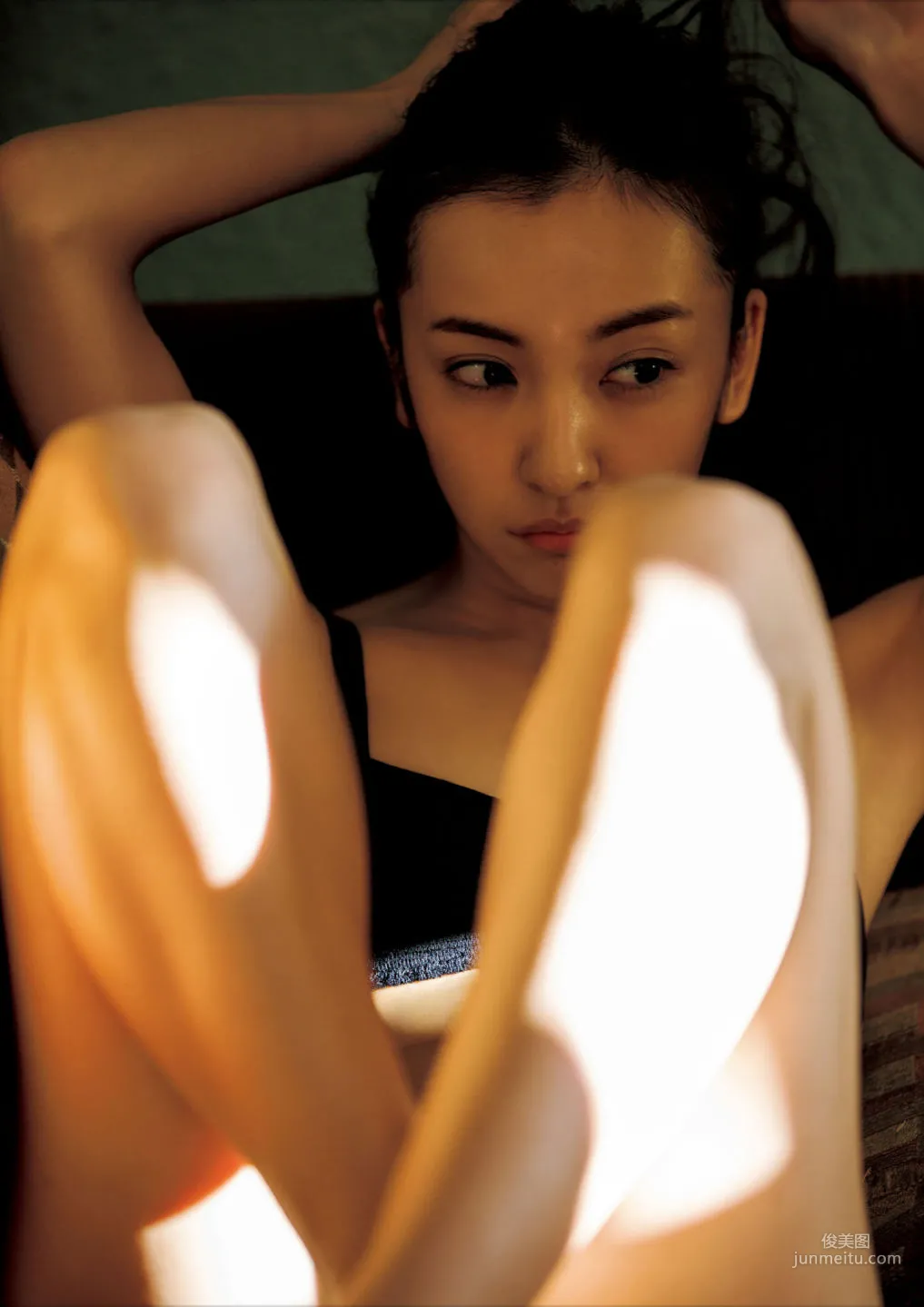 Tomomi Itano "Wanderer" (Kindle) Photo Set photo 105