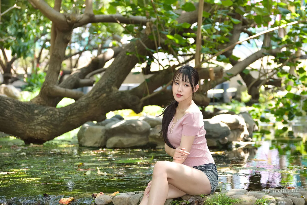 [Taiwan Beauties] Bi Bier "Gome. Fashion" Hot Pants Street Snap Photo Set photo 68