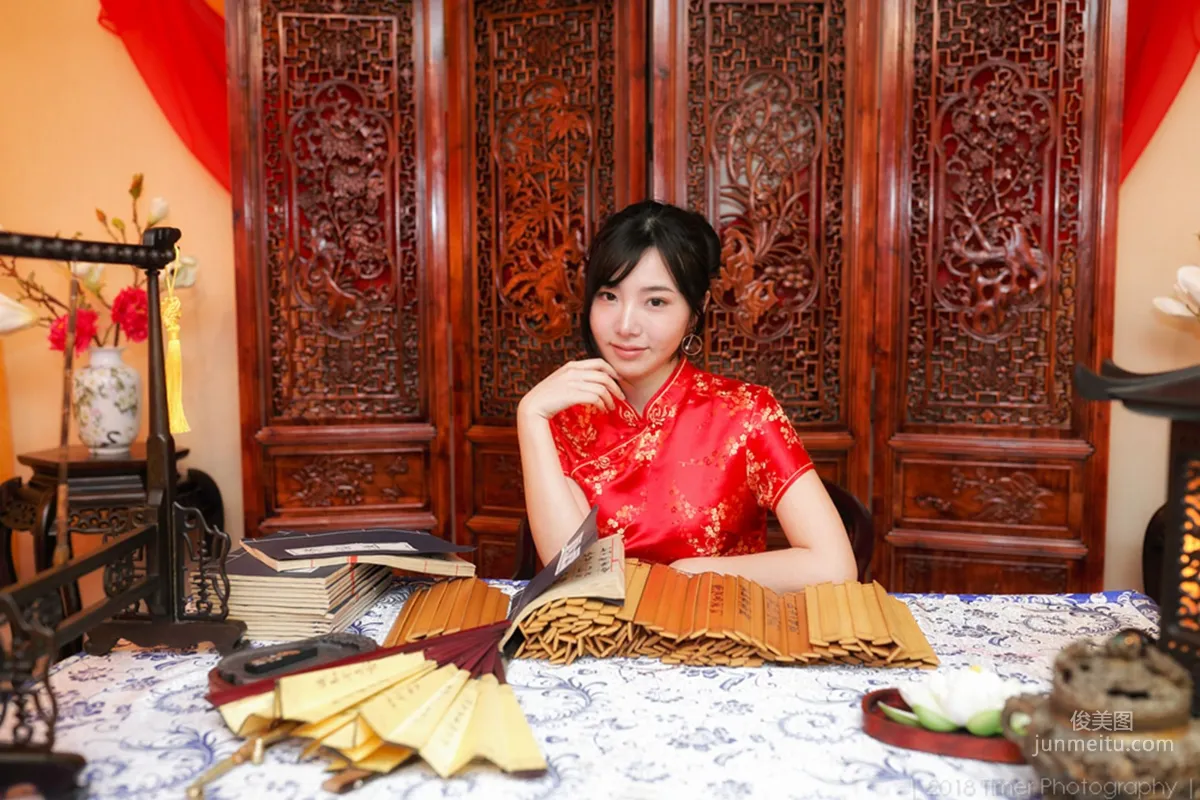 [Taiwan Beauties] Zora Chen Siying, New Year Fashion Studio Shoot (Part 1) Photo Set photo 32