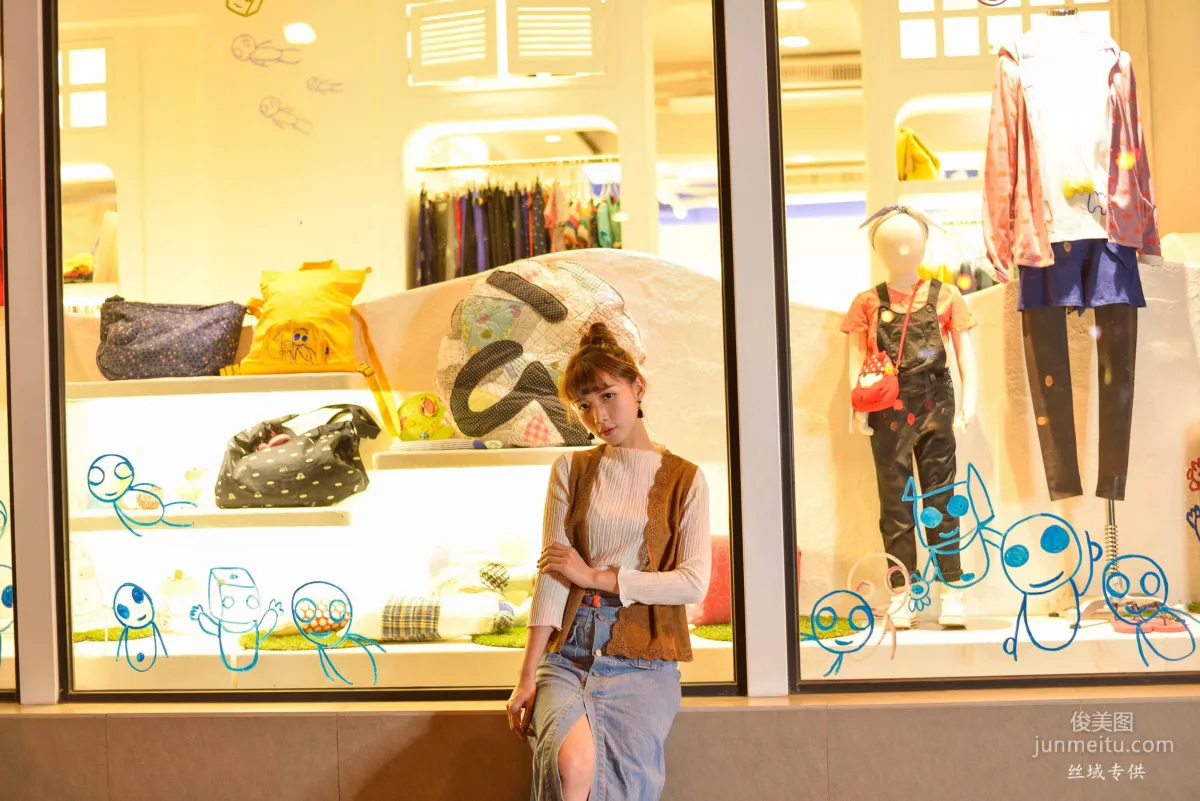 [台湾正妹] TiTi Yang《國美夜拍》 写真集116