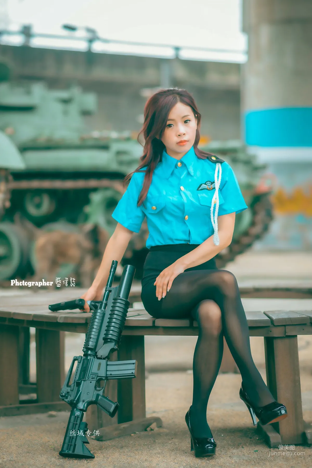 [Taiwan Beauties] Lai Xiaojing Under Zhongzhang Bridge (Female Police Officer Black Stockings) Photo Set photo 16