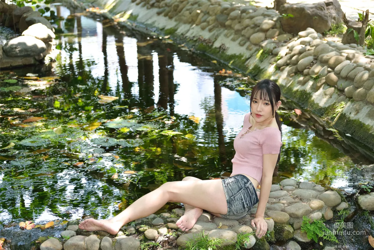 [Taiwan Beauties] Bi Bier "Gome. Fashion" Hot Pants Street Snap Photo Set photo 52