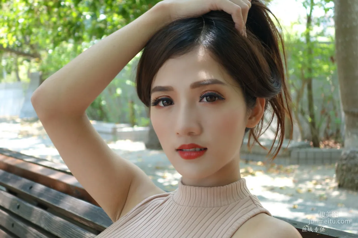 [台灣正妹] Go Go 高雄美術館 寫真集 21