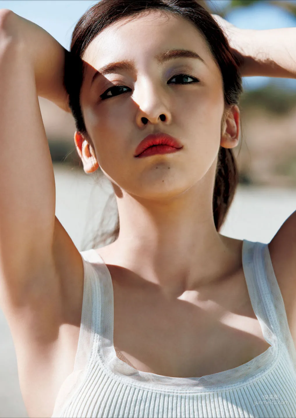 Tomomi Itano "Wanderer" (Kindle) Photo Set photo 35
