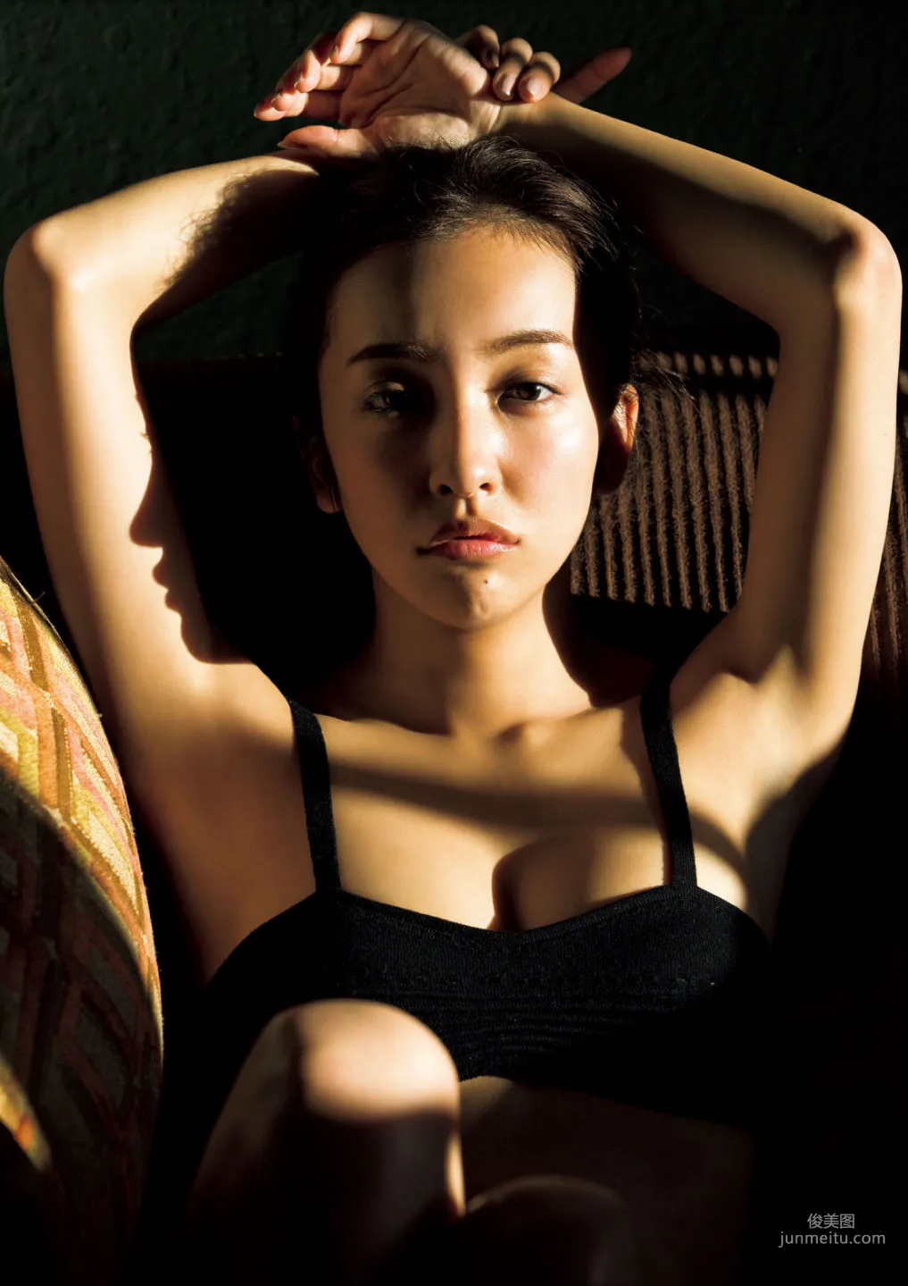 Tomomi Itano "Wanderer" (Kindle) Photo Set photo 104