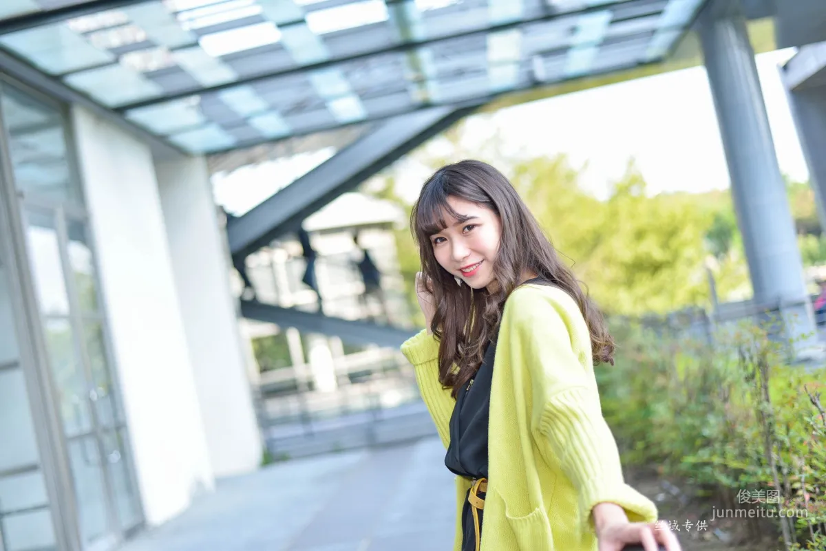 [Taiwan Beauties] Ti Ti National Taiwan Museum of Fine Arts. Fashion Black Stockings Street Snap Photo Set photo 11