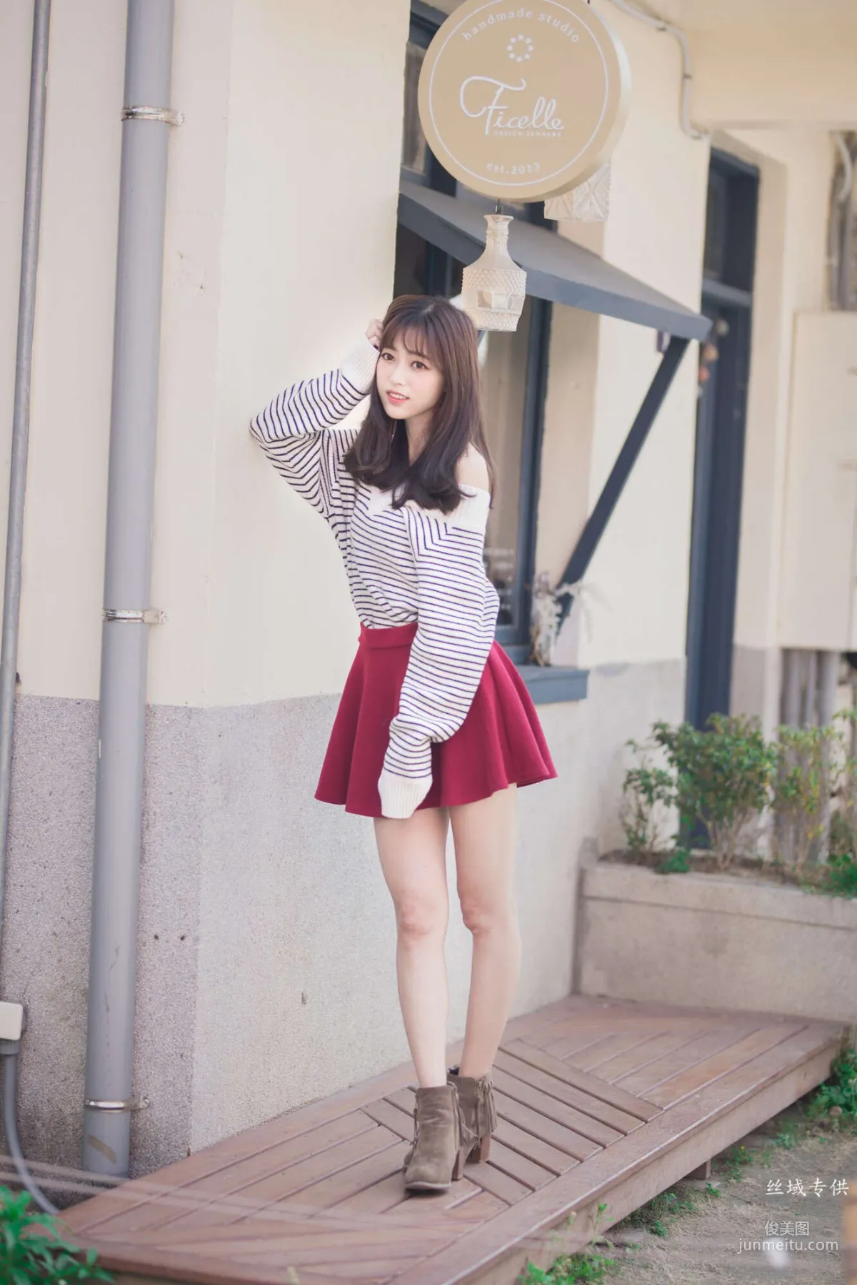 [Taiwan Beauties] Yi Yi - Shenji New Village Fresh and Light Outdoor Shoot Photo Set photo 1