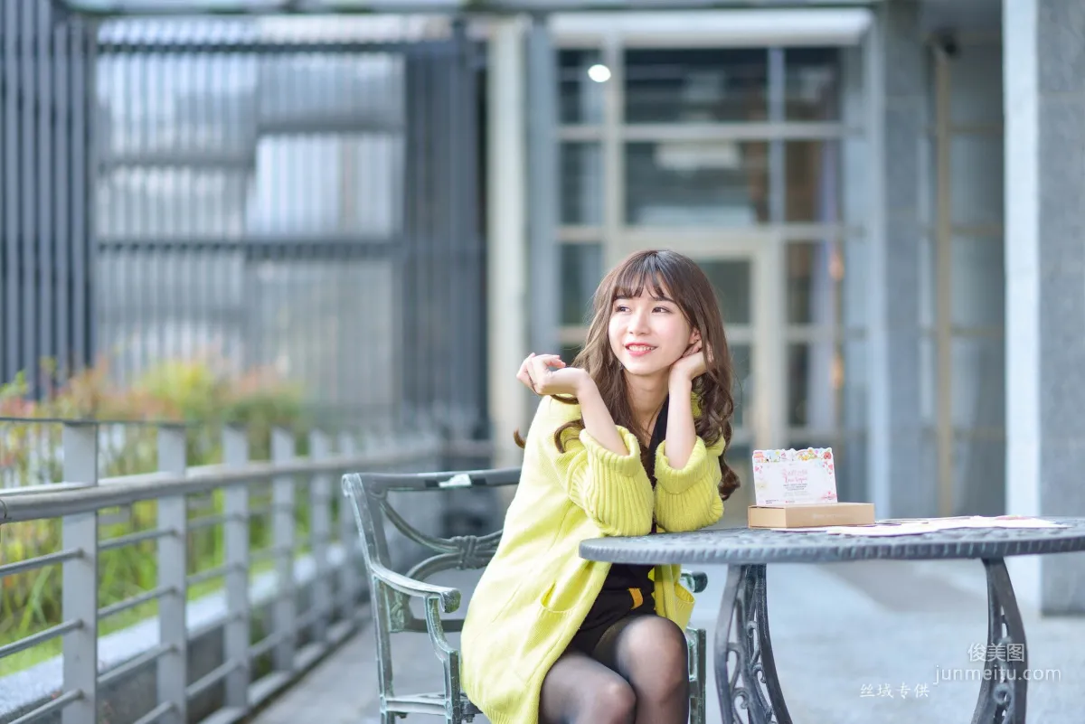 [Taiwan Beauties] Ti Ti National Taiwan Museum of Fine Arts. Fashion Black Stockings Street Snap Photo Set photo 32