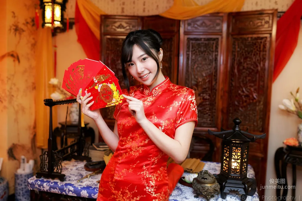 [Taiwan Beauties] Zora Chen Siying, New Year Fashion Studio Shoot (Part 1) Photo Set photo 12