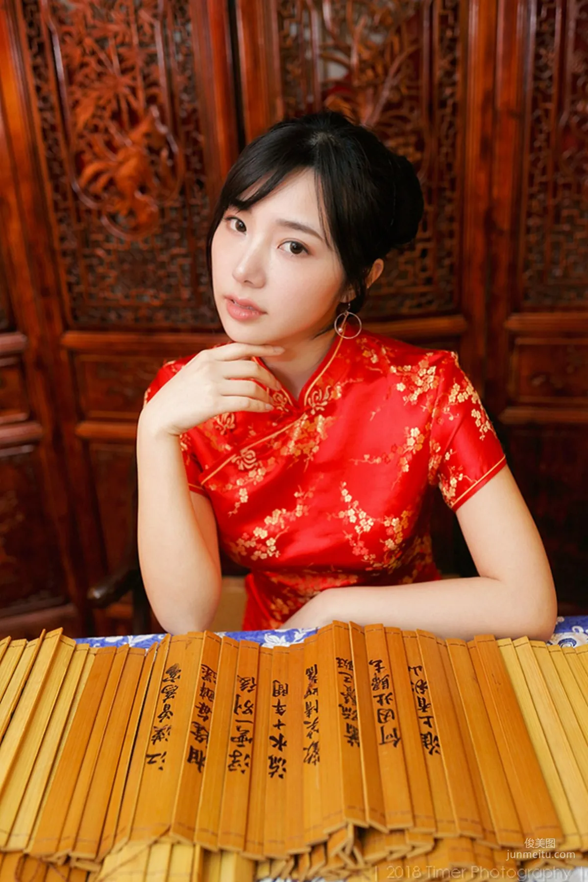 [Taiwan Beauties] Zora Chen Siying, New Year Fashion Studio Shoot (Part 1) Photo Set photo 45
