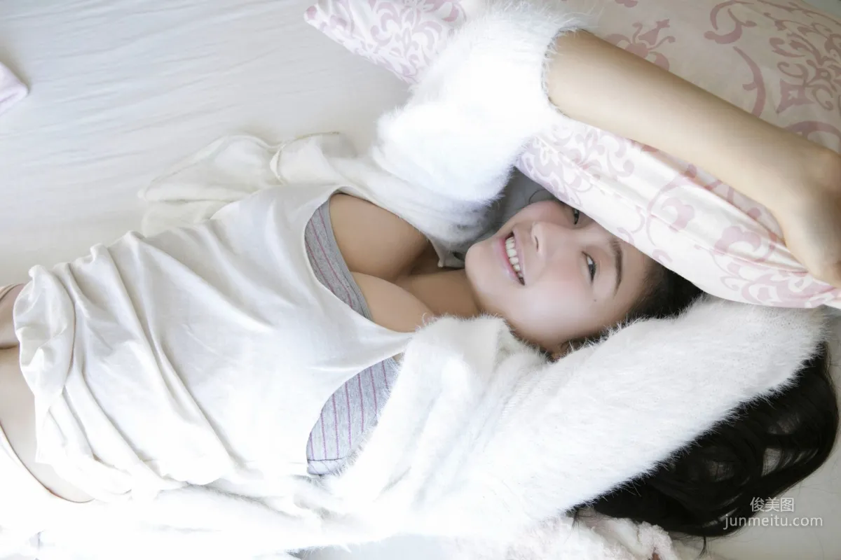 小倉優香《女神降臨》 [YS-Web] Vol.811 写真集7
