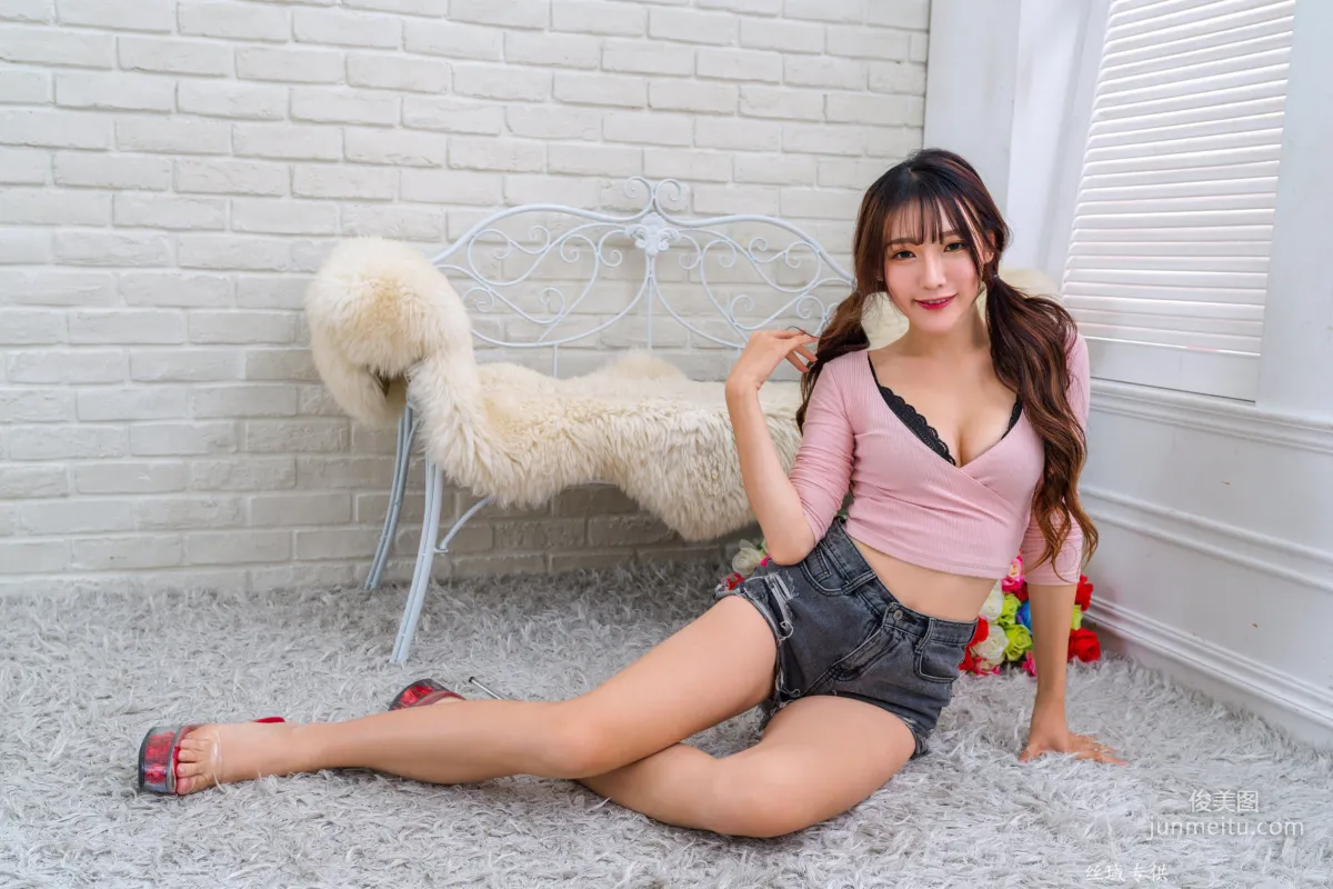 [Taiwan Beauties] Katie_Bi Bier: Beautiful Legs Collection, Two Outfits Photo Set photo 69