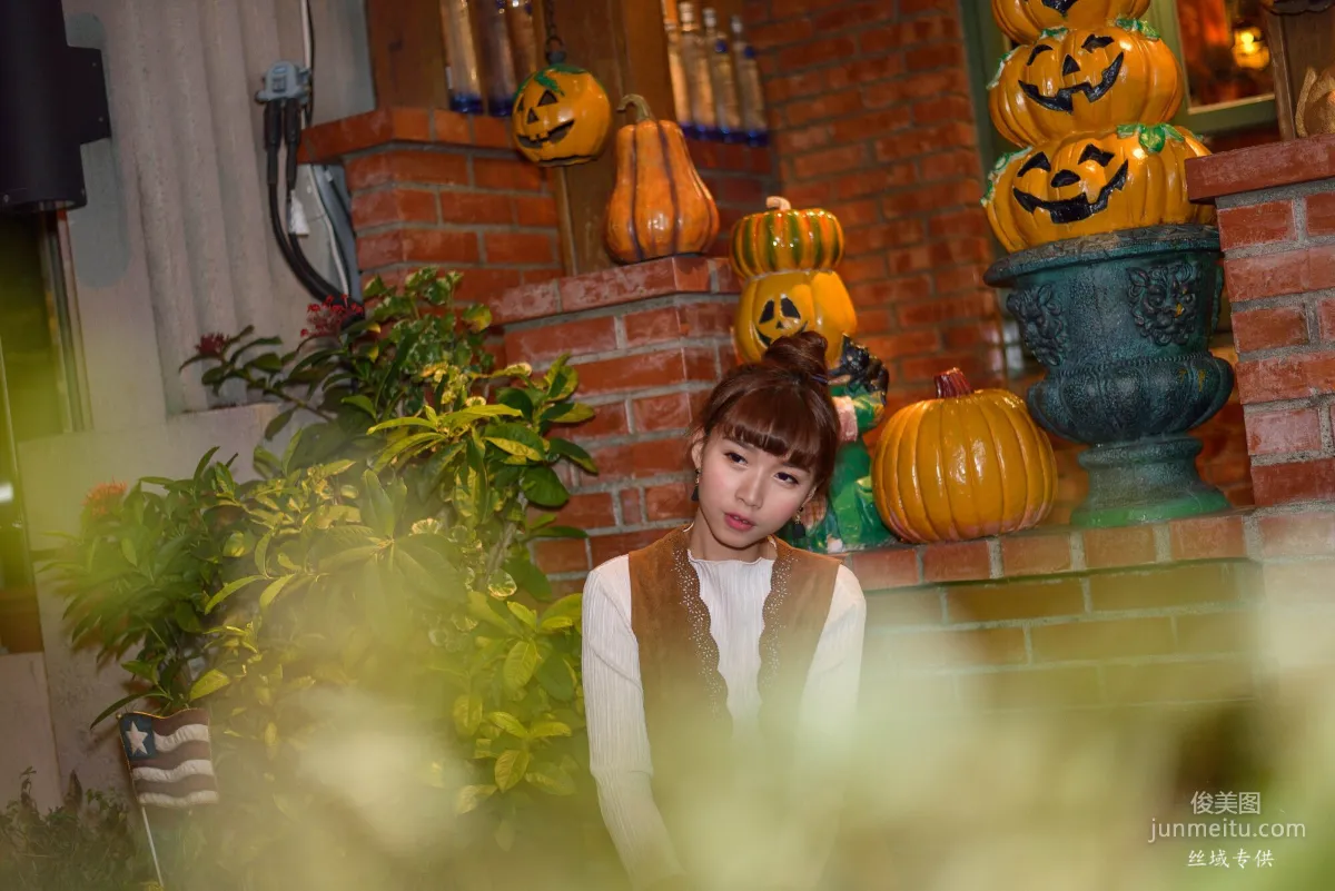 [台湾正妹] TiTi Yang《國美夜拍》 写真集233