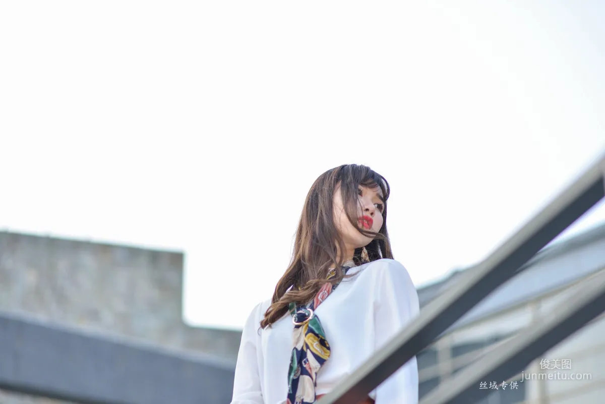 [Taiwan Beauties] Ti Ti, National Taiwan Museum of Fine Arts. Fashion, Black Stockings Girl Short Skirt Street Snap Photo Set photo 65