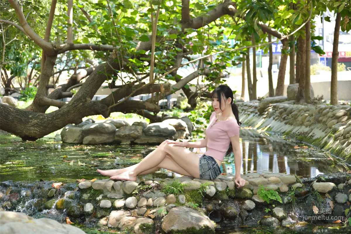 [Taiwan Beauties] Bi Bier "Gome. Fashion" Hot Pants Street Snap Photo Set photo 55
