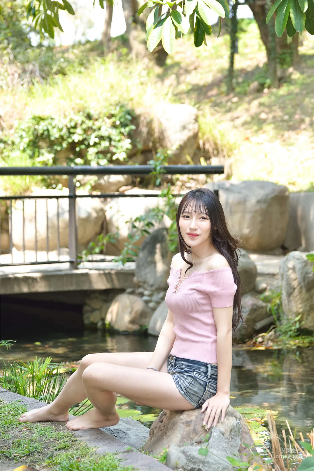[Taiwan Beauties] Bi Bier "Gome. Fashion" Hot Pants Street Snap Photo Set photo 94
