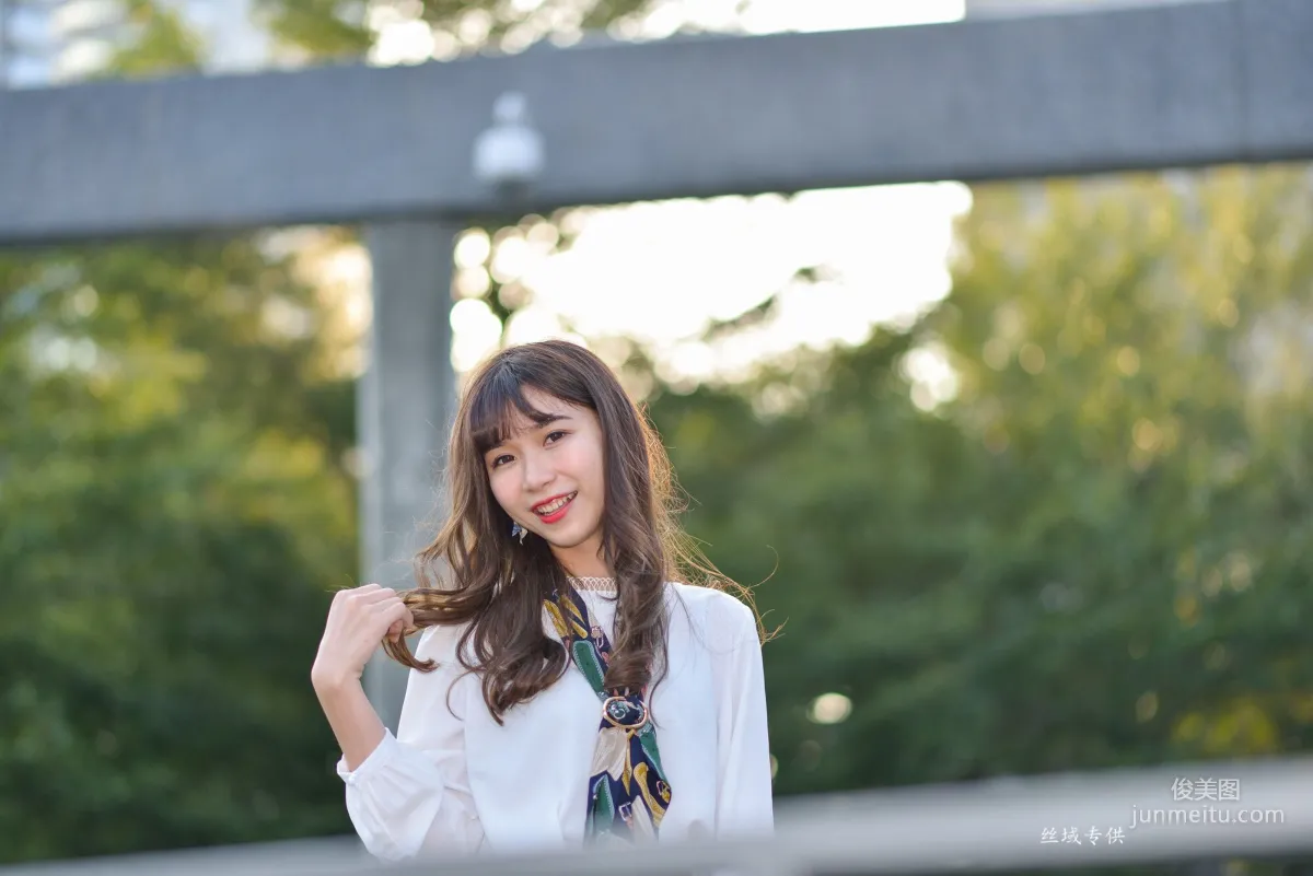 [Taiwan Beauties] Ti Ti, National Taiwan Museum of Fine Arts. Fashion, Black Stockings Girl Short Skirt Street Snap Photo Set photo 58