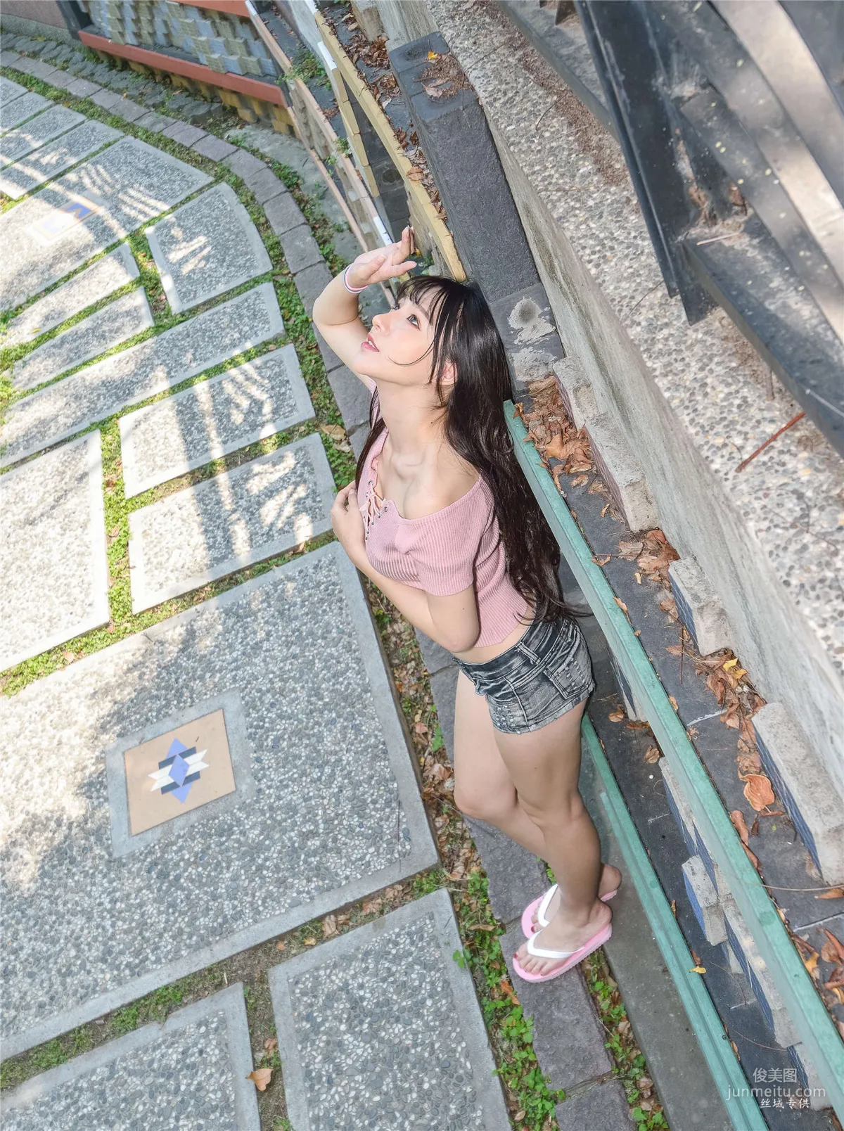 [Taiwan Beauties] Bi Bier "Gome. Fashion" Hot Pants Street Snap Photo Set photo 126