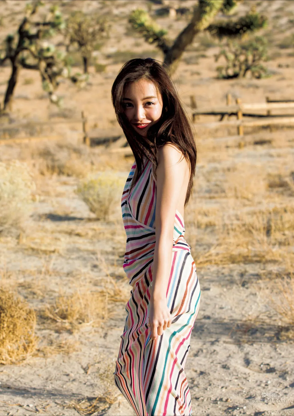 Tomomi Itano "Wanderer" (Kindle) Photo Set photo 81