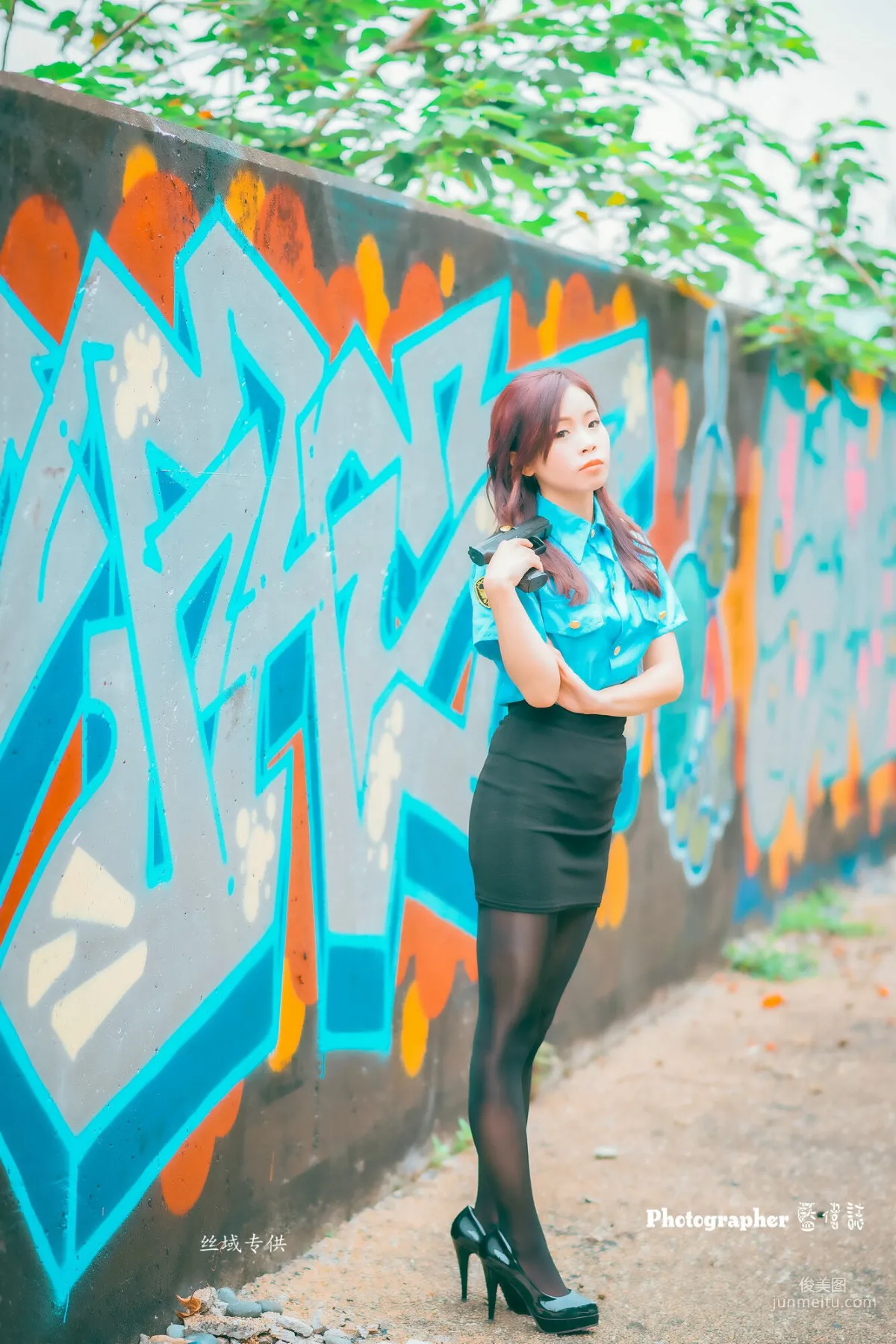 [Taiwan Beauties] Lai Xiaojing Under Zhongzhang Bridge (Female Police Officer Black Stockings) Photo Set photo 6