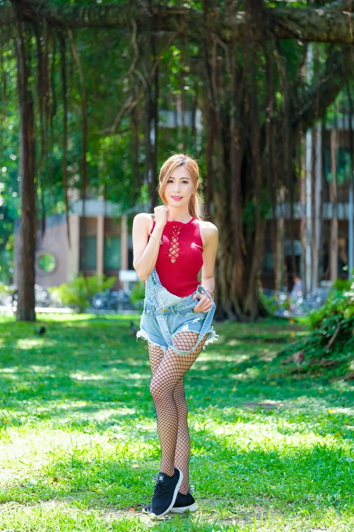 [台灣正妹] 黃艾比《外拍服裝》網襪系列 寫真集 8
