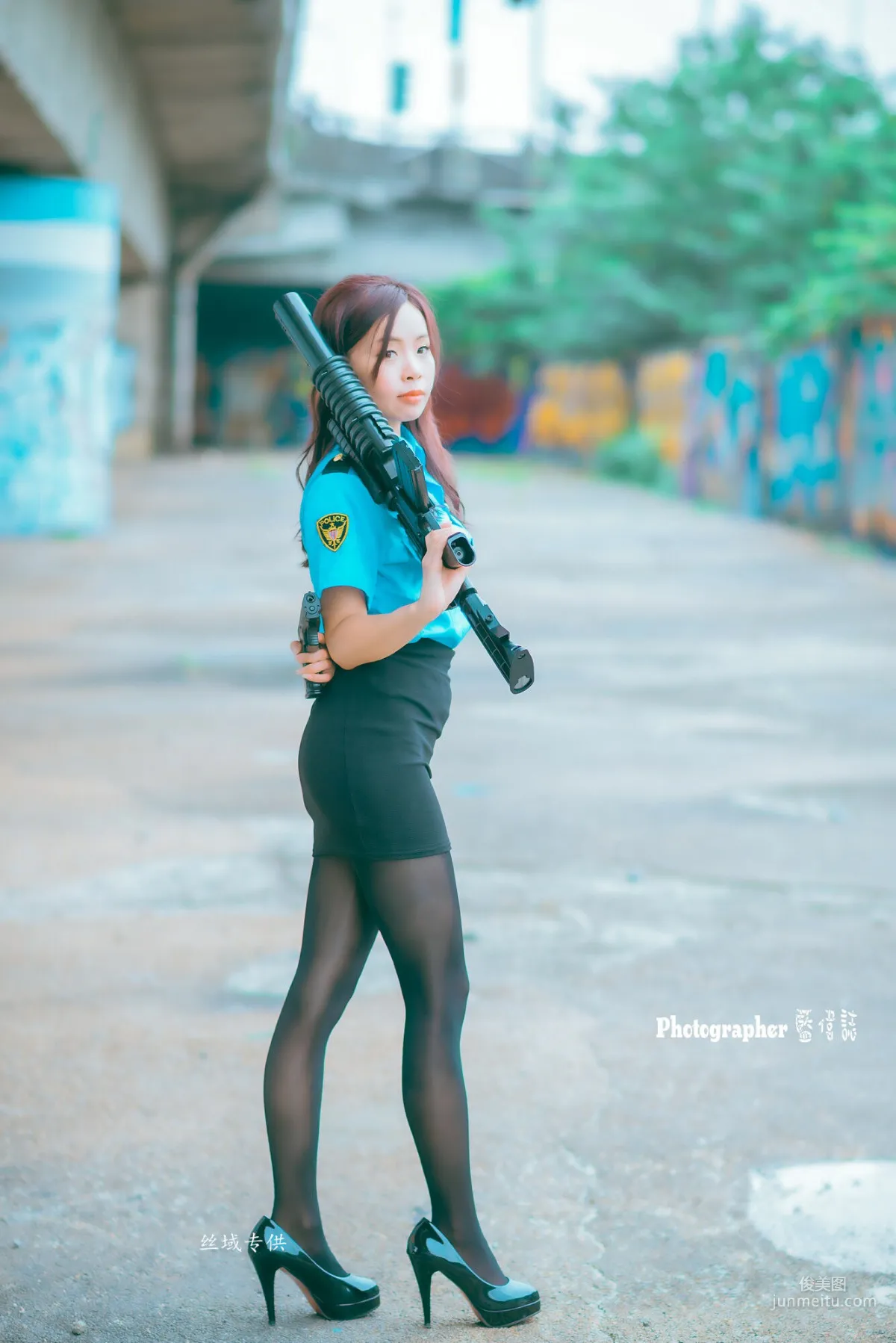 [Taiwan Beauties] Lai Xiaojing Under Zhongzhang Bridge (Female Police Officer Black Stockings) Photo Set photo 26