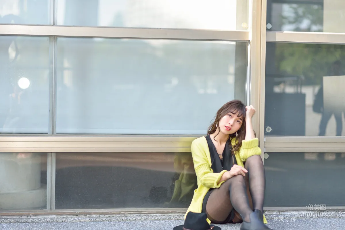 [Taiwan Beauties] Ti Ti National Taiwan Museum of Fine Arts. Fashion Black Stockings Street Snap Photo Set photo 90