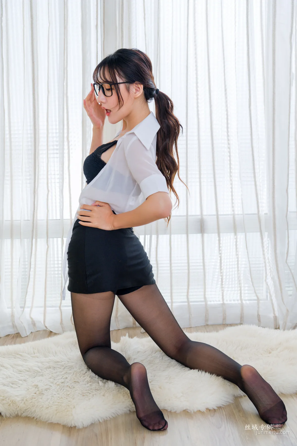 [Taiwan Beauties] Katie_Bi Bier: Beautiful Legs Collection, Two Outfits Photo Set photo 56