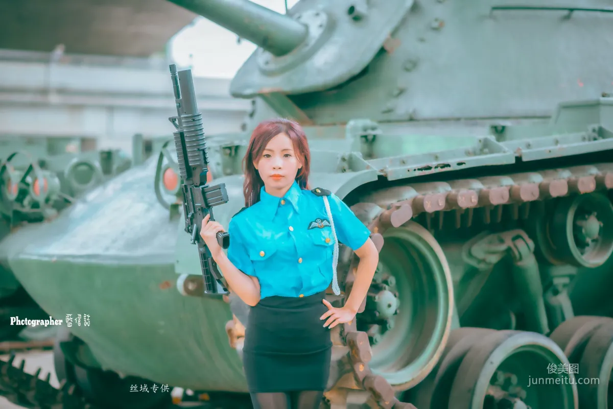 [Taiwan Beauties] Lai Xiaojing Under Zhongzhang Bridge (Female Police Officer Black Stockings) Photo Set photo 33