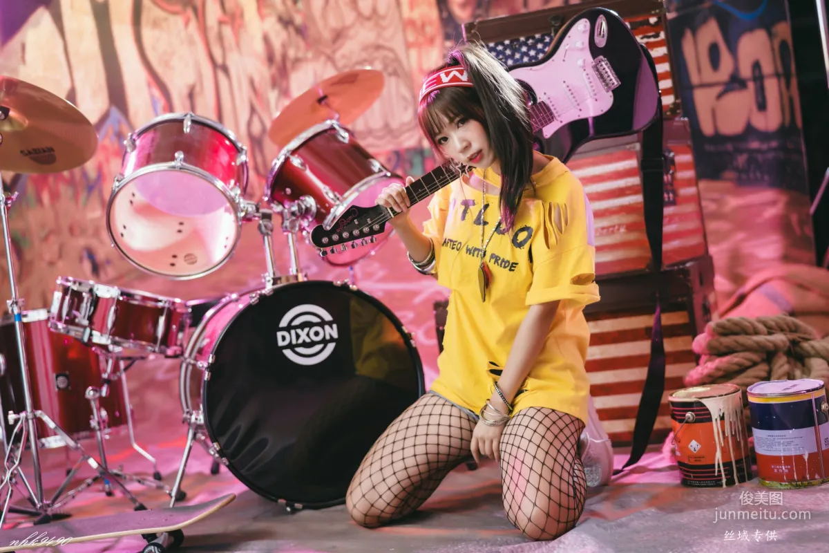[Taiwan Beauties] Sa Lin Football and Hip-Hop Style Photo Set photo 19