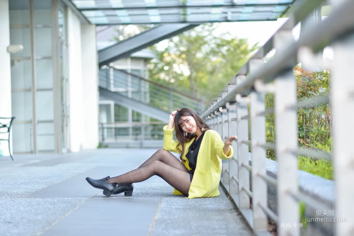 [Taiwan Beauties] Ti Ti National Taiwan Museum of Fine Arts. Fashion Black Stockings Street Snap Photo Set photo 41