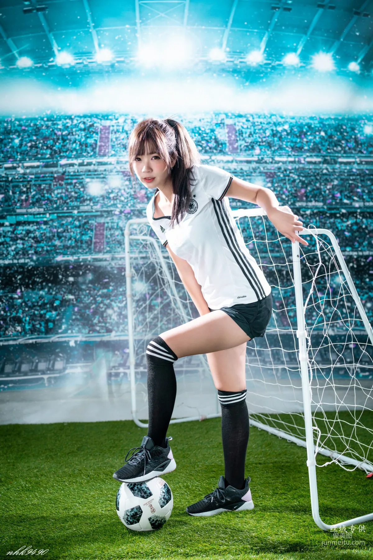 [Taiwan Beauties] Sa Lin Football and Hip-Hop Style Photo Set photo 10