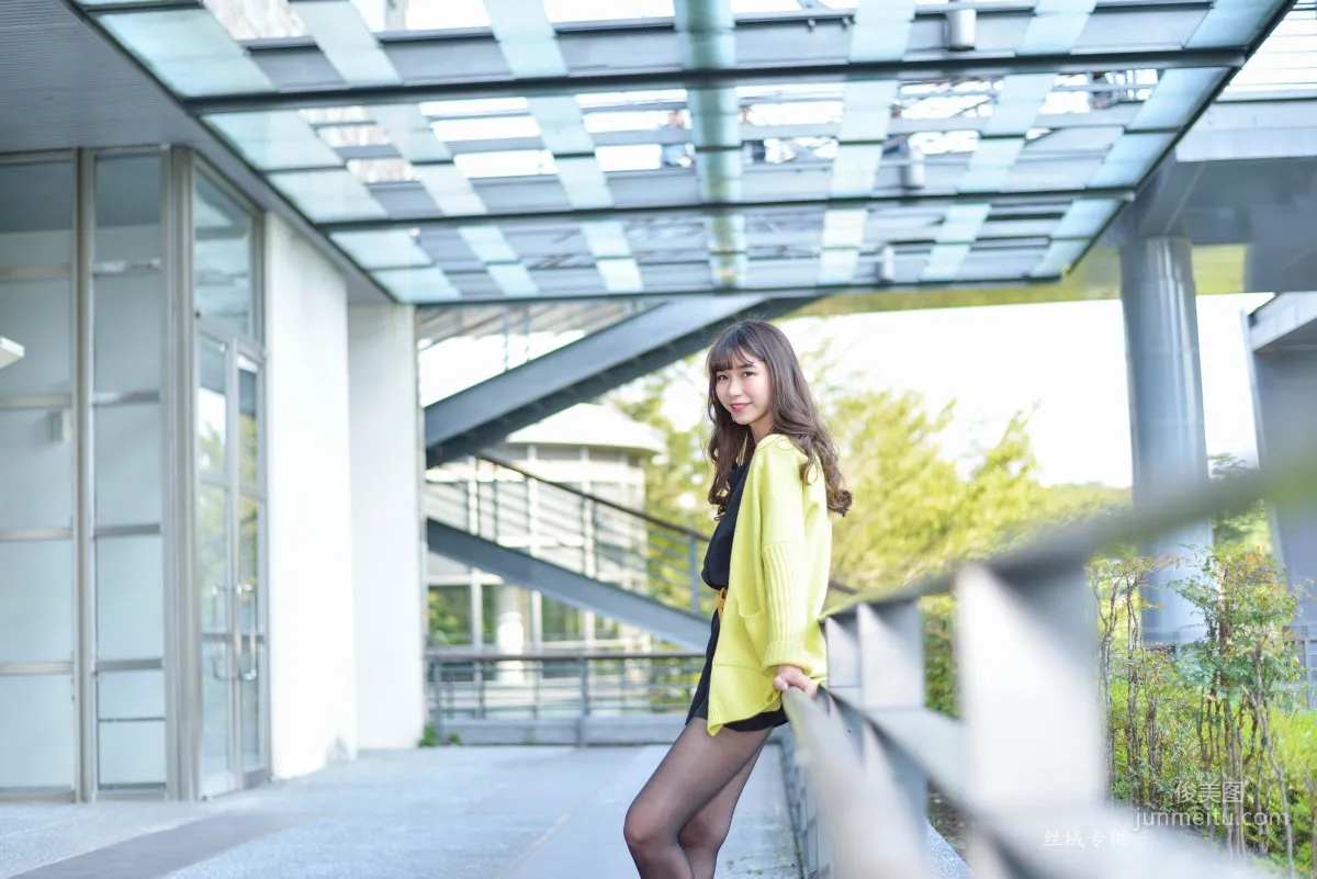 [Taiwan Beauties] Ti Ti National Taiwan Museum of Fine Arts. Fashion Black Stockings Street Snap Photo Set photo 14