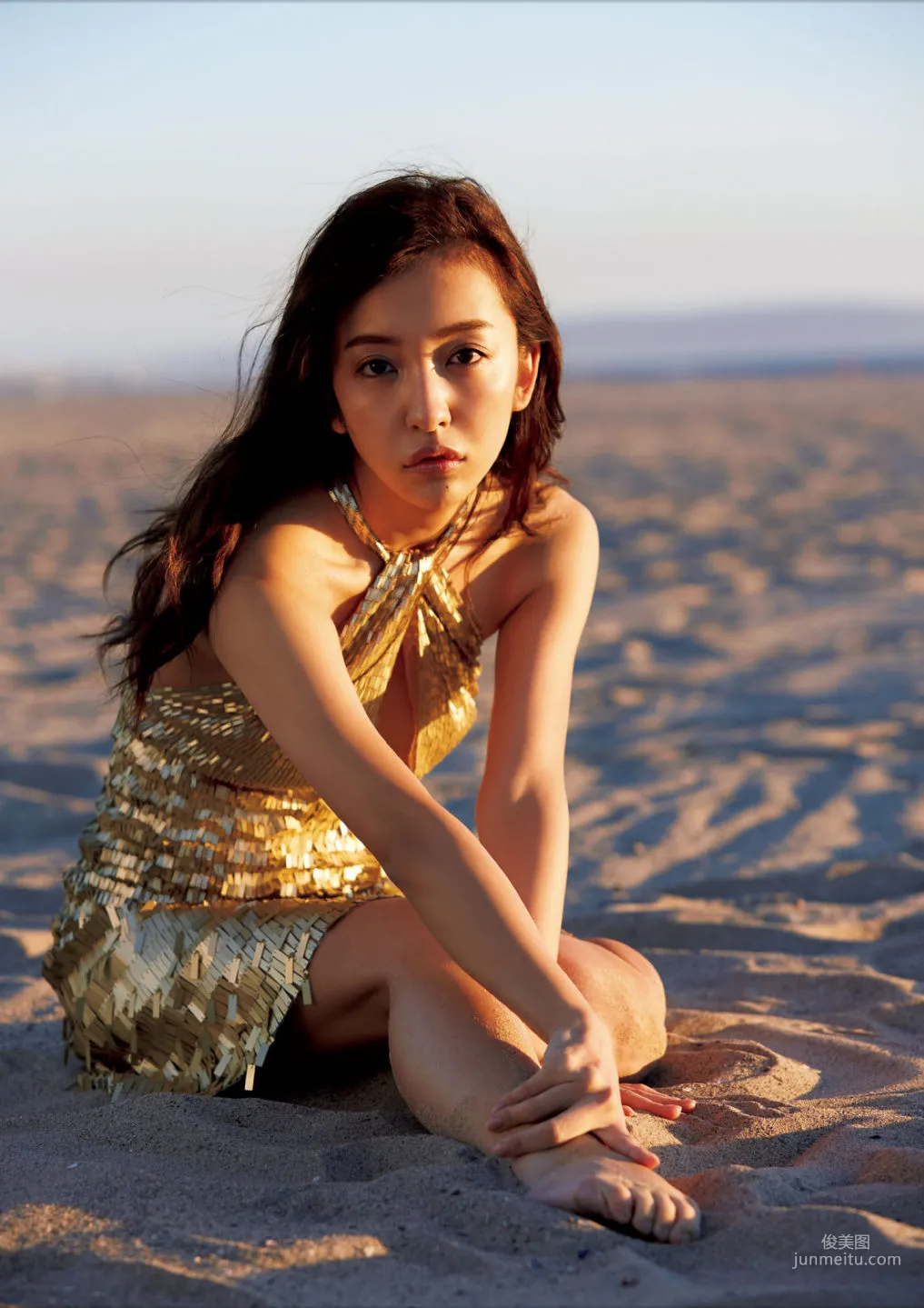 Tomomi Itano "Wanderer" (Kindle) Photo Set photo 94