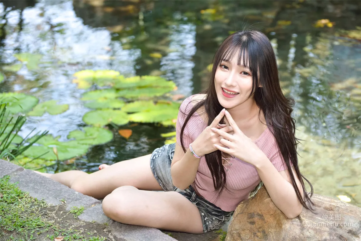 [Taiwan Beauties] Bi Bier "Gome. Fashion" Hot Pants Street Snap Photo Set photo 111