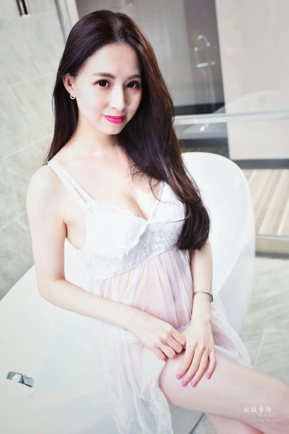 [Taiwan Beauties] Xue Jing, Three Outfits Studio Shoot Photo Set photo 22