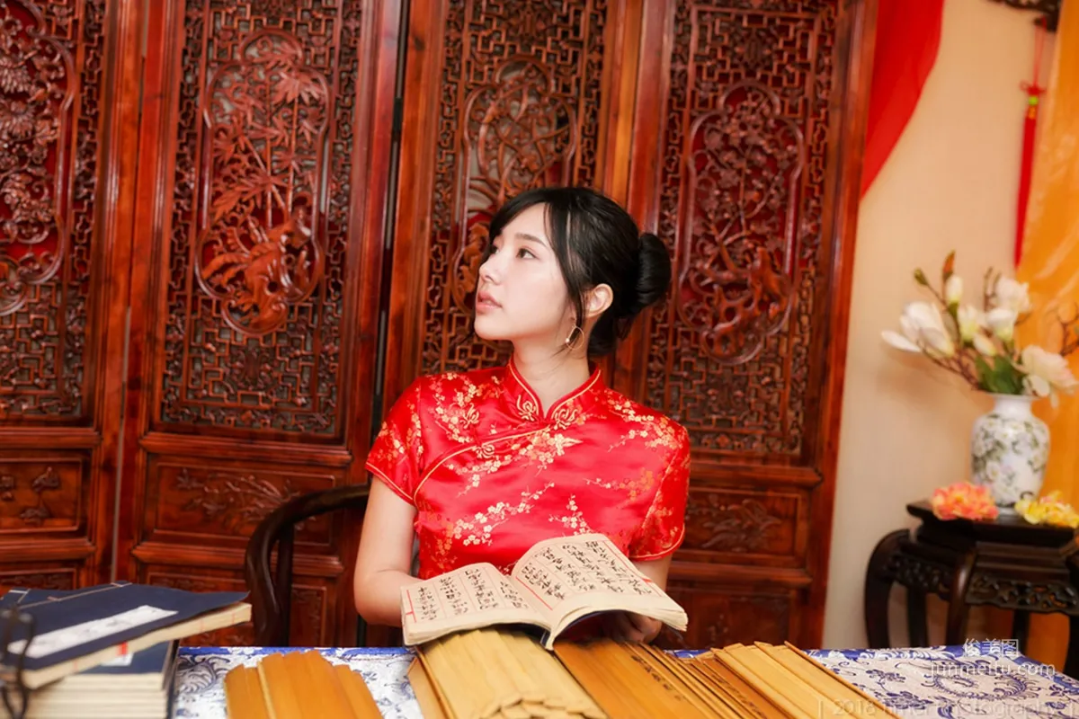 [Taiwan Beauties] Zora Chen Siying, New Year Fashion Studio Shoot (Part 1) Photo Set photo 36